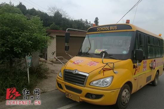湖南株洲荷塘開(kāi)展新學(xué)期校車專項(xiàng)整治
