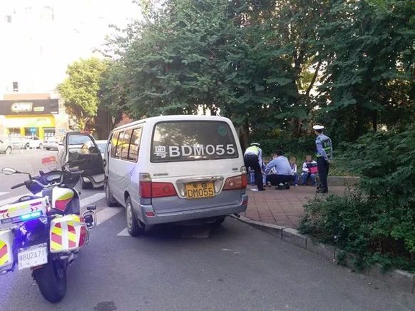 龍崗黑校車名單曝光！別再讓你的孩子乘坐