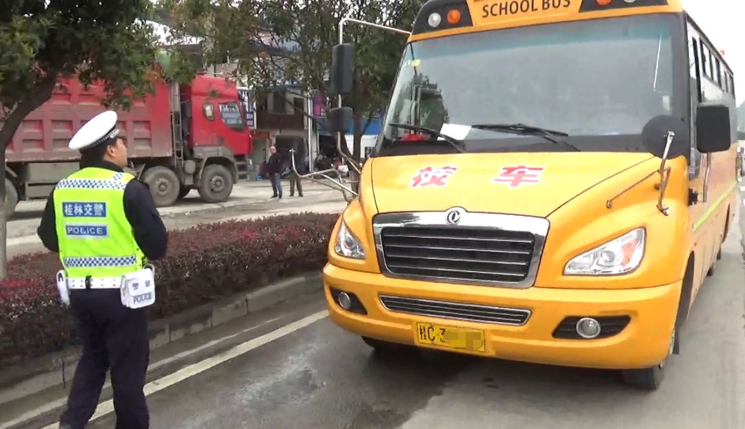 桂林:幼兒園黑校車被查獲 \