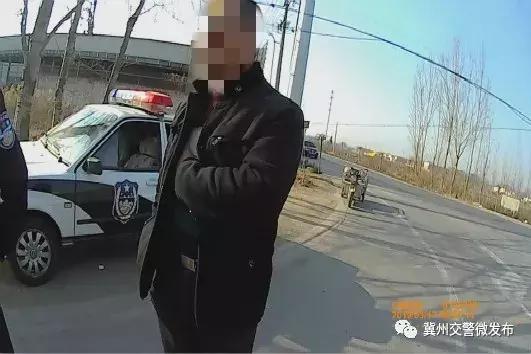 冀州交警查獲一起“黑校車”的嚴(yán)重違法行為！