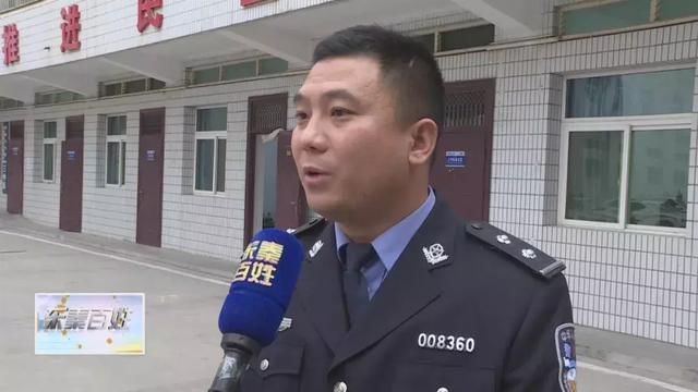 陜西渭南:面包車充當(dāng)校車 核載7人竟然實(shí)載15人 陜西渭南:面包車充當(dāng)校車 核載7人竟然實(shí)載15人