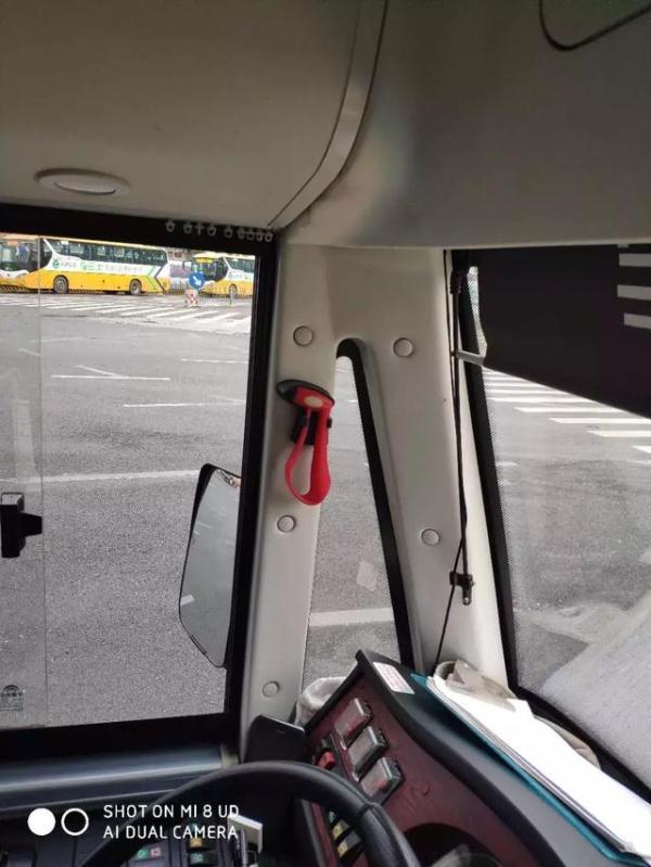 全市嚴查校車進行時！您家孩子坐的車都被交警攔下了……