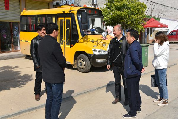 霍邱縣督查組開展校車安全專項督查/ 霍邱縣督查組開展校車安全專項督查