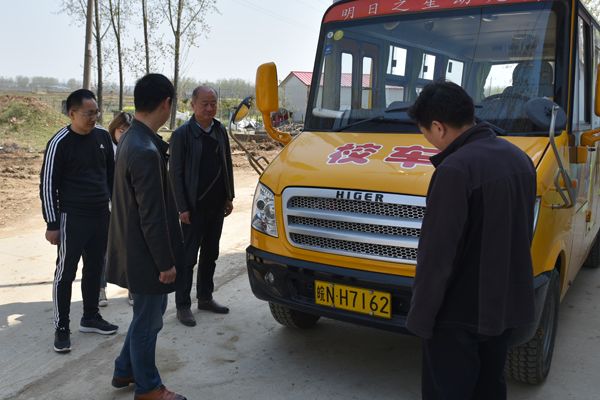 霍邱縣督查組開展校車安全專項督查/ 霍邱縣督查組開展校車安全專項督查