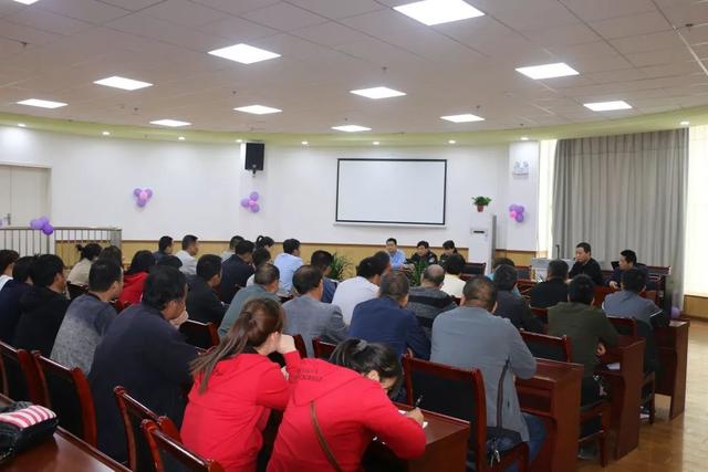 合陽縣教育局：勘驗(yàn)校車運(yùn)行線路為師生擰緊校車“安全閥”