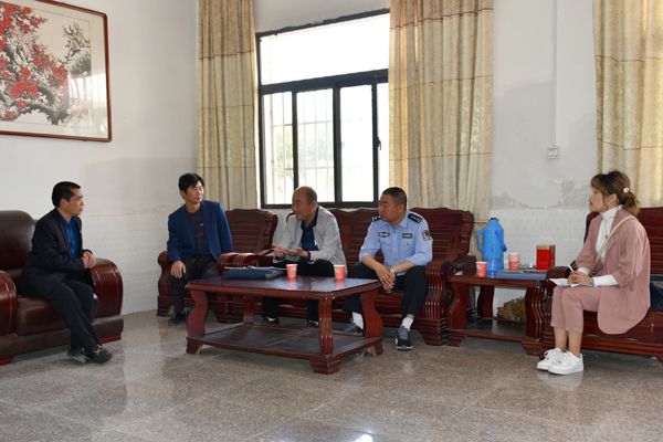 霍邱縣教育局開展校車安全督查指導工作