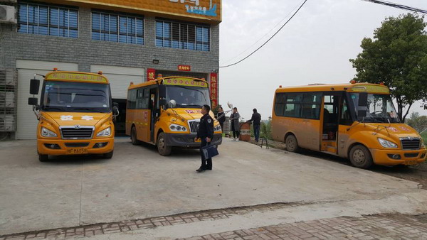 湖北：南漳縣給學(xué)前校車“體檢”