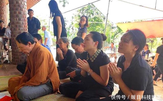 6歲男孩乘校車上學被遺忘在車里，下午被發(fā)現(xiàn)時已經(jīng)死亡