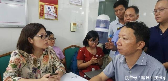 6歲男孩乘校車上學被遺忘在車里，下午被發(fā)現(xiàn)時已經(jīng)死亡