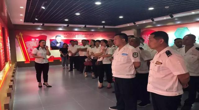 鹽湖區(qū)文旅投:組織召開“運澤林校車 2019年度安全培訓(xùn)大會” 鹽湖區(qū)文旅投:組織召開“運澤林校車 2019年度安全培訓(xùn)大會”