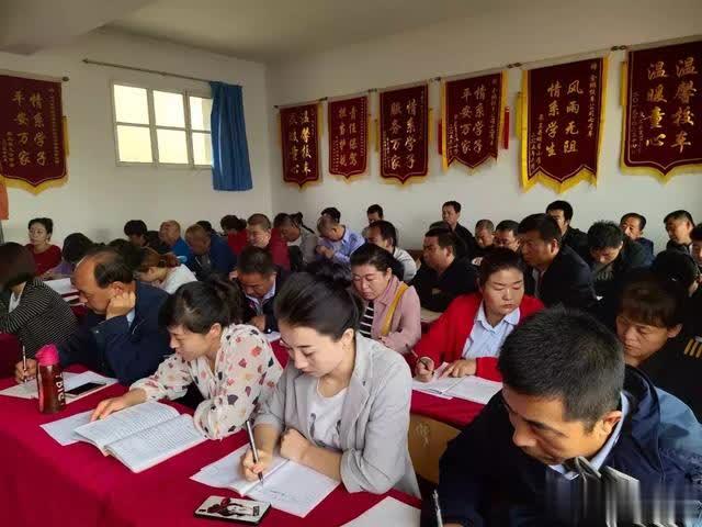 皋蘭公安交警加強校車安全培訓