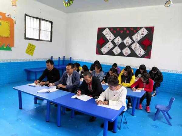 渭河幼兒園開(kāi)展校車安全培訓(xùn)