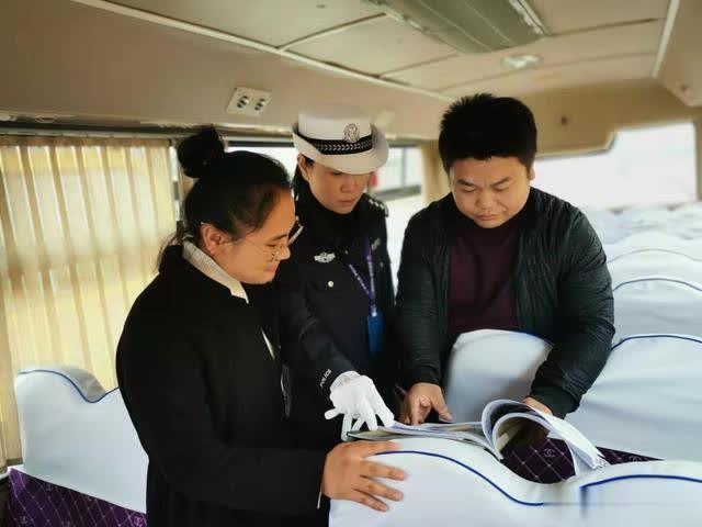 點(diǎn)贊，他們?yōu)楹⒆又纬鲂邪踩琳希? border=