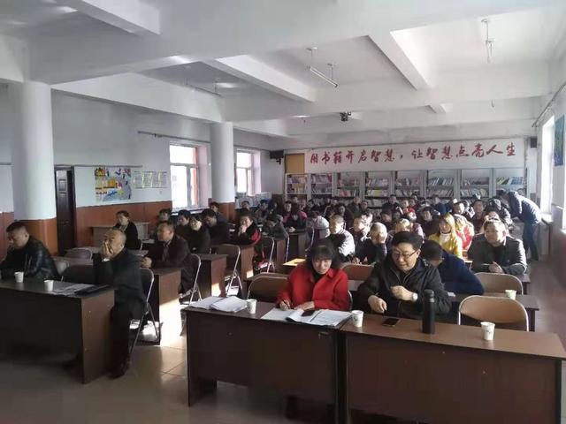 【七進活動之進校車企業(yè)】昌邑交管大隊深入轄區(qū)校車企業(yè)開展冬季交通安全管理工作 【七進活動之進校車企業(yè)】昌邑交管大隊深入轄區(qū)校車企業(yè)開展冬季交通安全管理工作