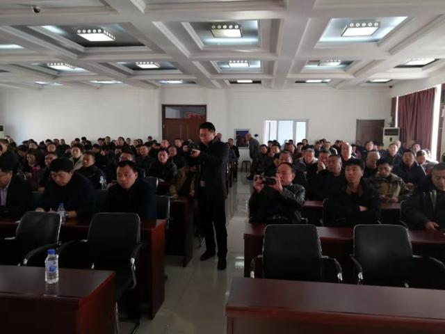 警鐘長(zhǎng)鳴、防患未然——長(zhǎng)春交警雙陽(yáng)大隊(duì)走進(jìn)吉林省福祥校車(chē)服務(wù)有限公司，開(kāi)展交通安全及法制宣講活動(dòng)