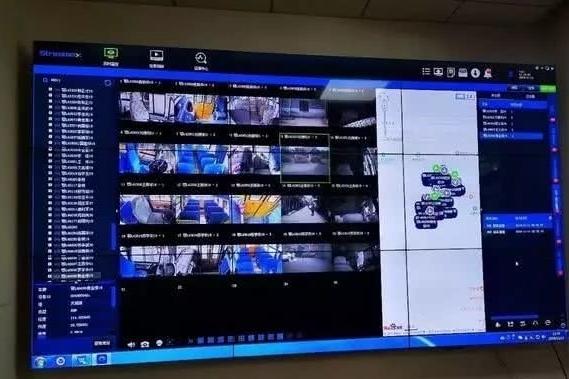 崇陽校車有“大智慧” 孩子遺忘在車上會(huì)自動(dòng)報(bào)警 崇陽校車有“大智慧” 孩子遺忘在車上會(huì)自動(dòng)報(bào)警