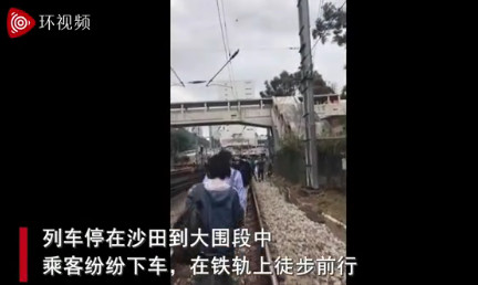 “他們想讓香港癱瘓！”暴徒對市民淋潑易燃液體、朝校車前扔汽油彈……