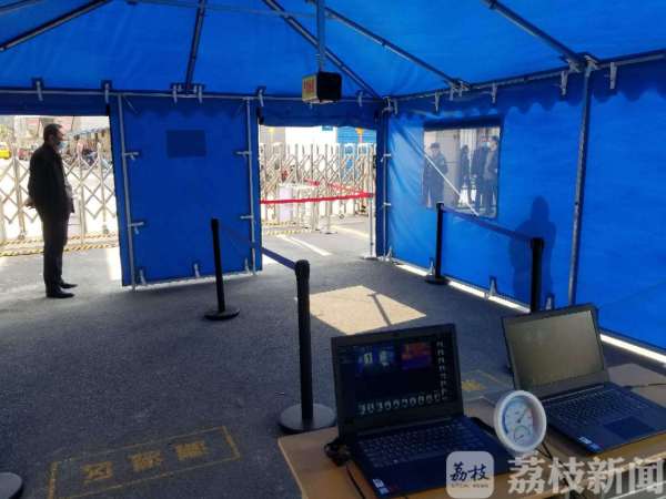 校車防疫應(yīng)急演練，揚(yáng)州江都區(qū)打造安全健康“流動(dòng)校舍”