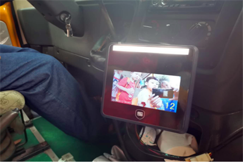 湖南省：上下車“刷臉”、防滯留系統(tǒng)……雨湖區(qū)校車安全管理“升級(jí)”