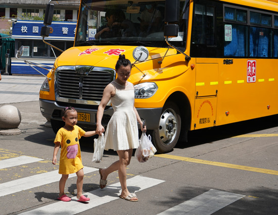 寧波校車率先裝上自動(dòng)防撞器/ 微信圖片_20200819130304_副本.jpg