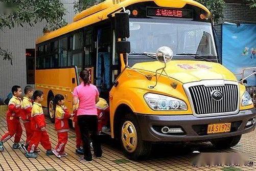 新疆：石河子強(qiáng)化校車安全管理！