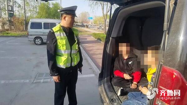 未取得校車標(biāo)牌就拉學(xué)生還超載 日照一黑校車駕駛員被罰10200元記6分 未取得校車標(biāo)牌就拉學(xué)生還超載 日照一黑校車駕駛員被罰10200元記6分