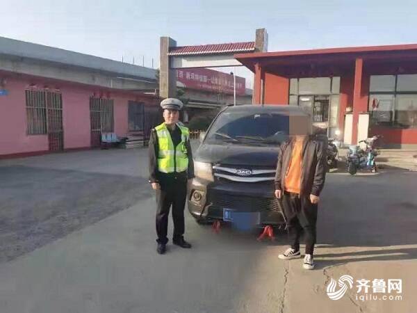 未取得校車標(biāo)牌就拉學(xué)生還超載 日照一黑校車駕駛員被罰10200元記6分 未取得校車標(biāo)牌就拉學(xué)生還超載 日照一黑校車駕駛員被罰10200元記6分