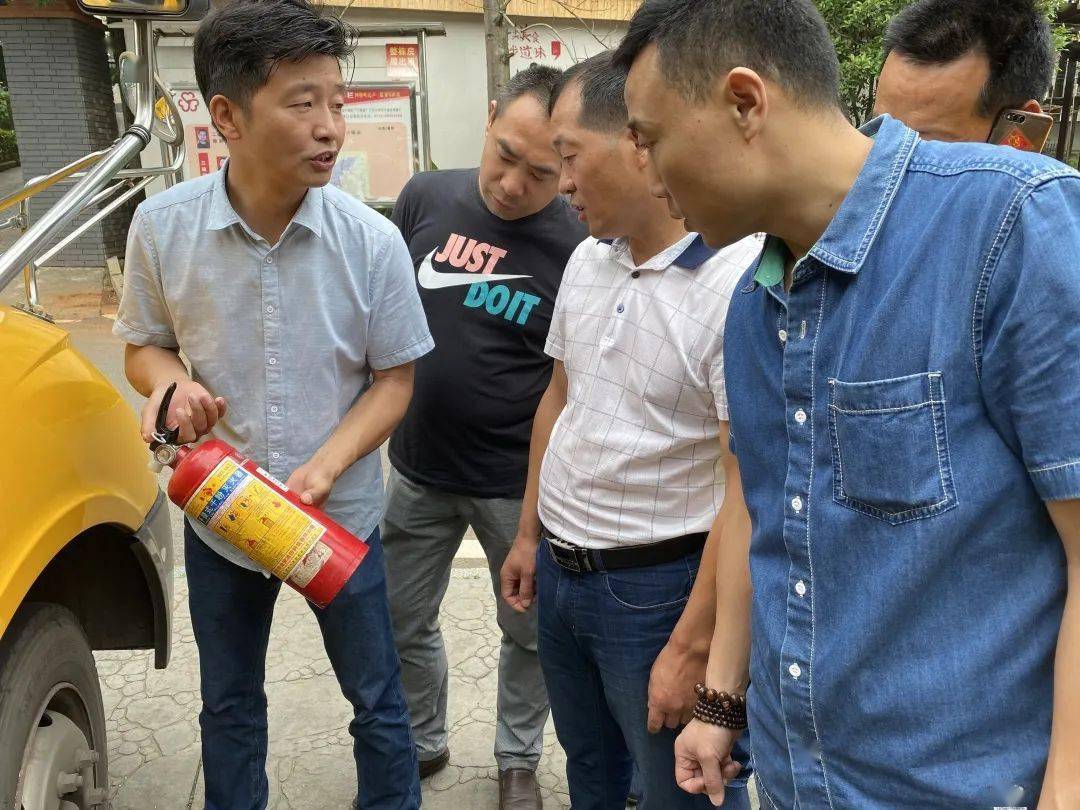 長沙：給校車上一把安全鎖！岳麓區(qū)全力護(hù)航學(xué)生上學(xué)路