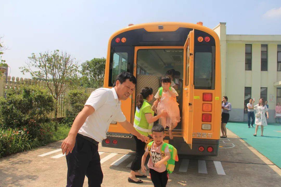 長沙：給校車上一把安全鎖！岳麓區(qū)全力護(hù)航學(xué)生上學(xué)路