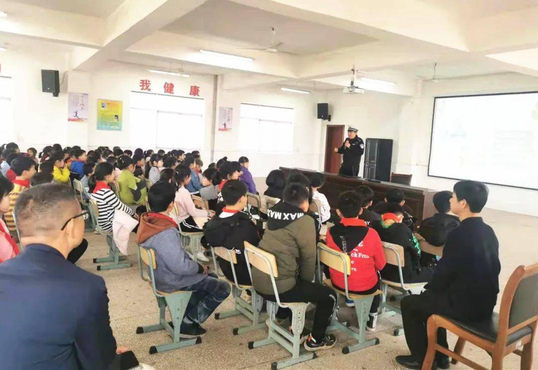 長沙：給校車上一把安全鎖！岳麓區(qū)全力護(hù)航學(xué)生上學(xué)路