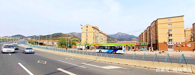 周哥莊社區(qū)到新小學校車問題，市民有話說，官方高度重視積極解決