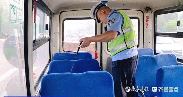 開學(xué)首周，德州交警直屬四大隊(duì)開展校車安全檢查護(hù)航開學(xué)季