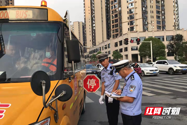 吉首:多舉措筑牢校車安全防線 吉首:多舉措筑牢校車安全防線