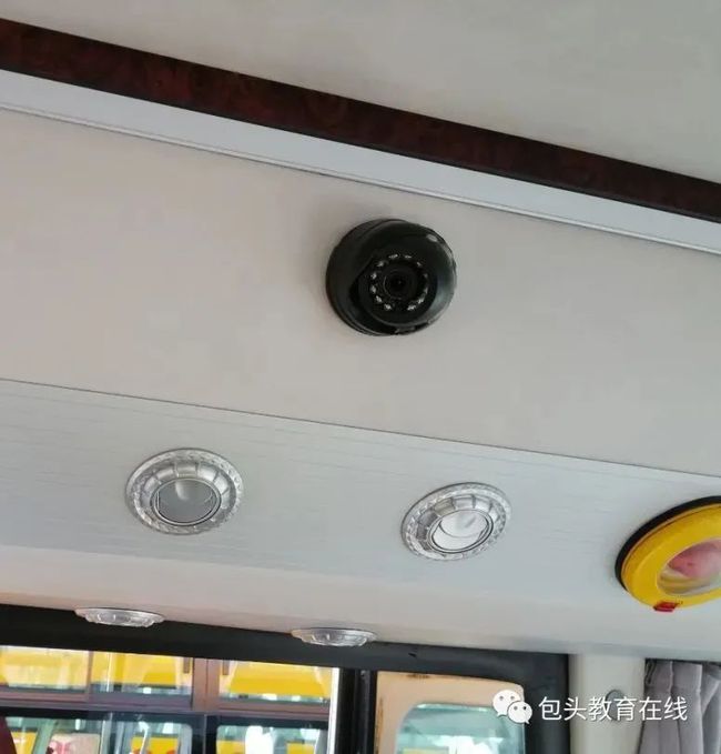 開(kāi)展全市校車(chē)防疫、安全大檢查 筑牢校車(chē)防疫、安全屏障