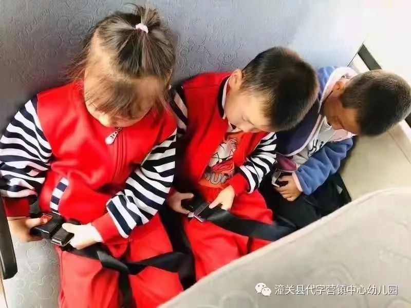 平安校園‖潼關(guān)縣教科局多措并舉切實做好冬季校車安全運行工作