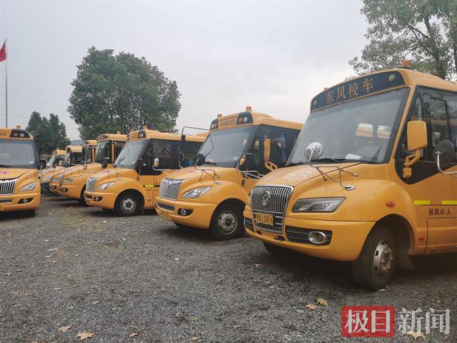 收班后司機(jī)必須發(fā)兩張巡車照片！家長(zhǎng)點(diǎn)贊春雨校車