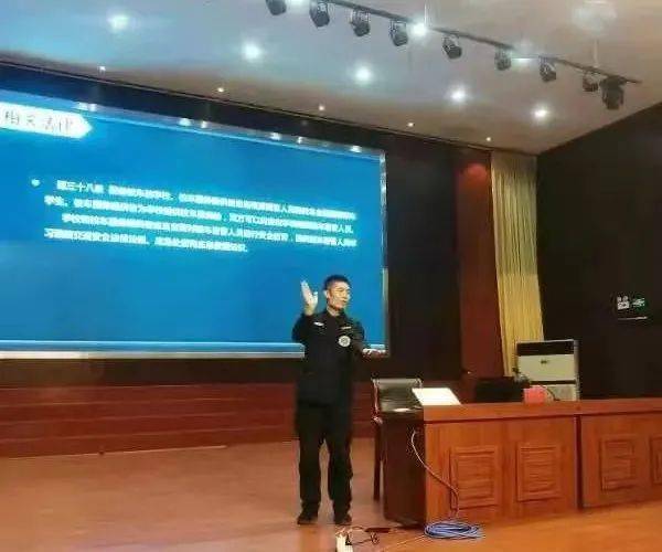 鄒平市召開(kāi)校車駕駛員培訓(xùn)會(huì)議