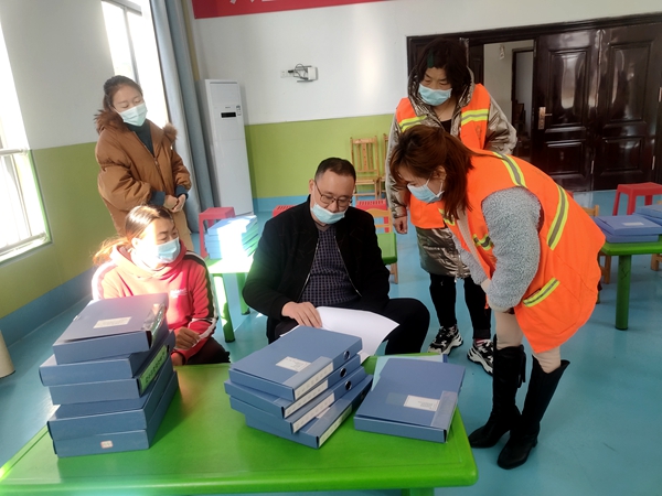 丹江口：六里坪鎮(zhèn)轄區(qū)校車大排查 隱患早排除