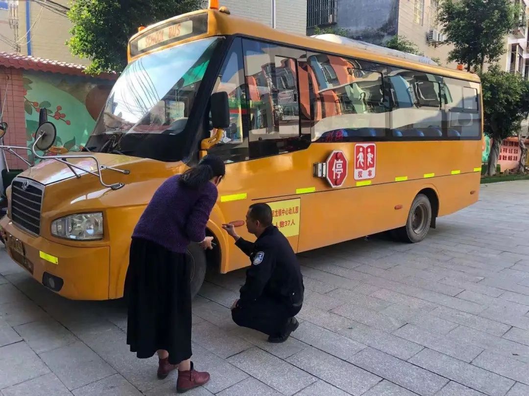 新豐公安四項(xiàng)舉措強(qiáng)化校車安全管理