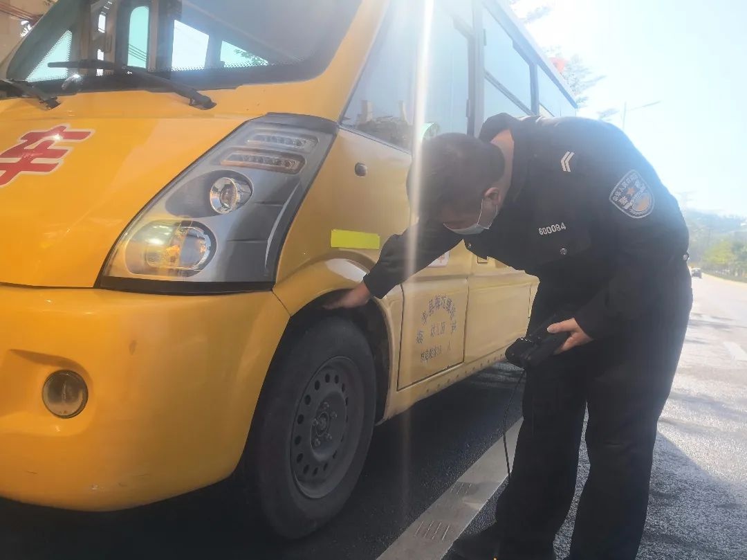 新豐公安四項(xiàng)舉措強(qiáng)化校車安全管理