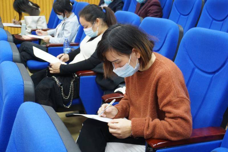 東莞橋頭開展校車管理員、司機交通安全培訓與考核