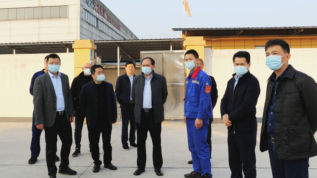 馬吉云督導(dǎo)檢查安全生產(chǎn)工作/ 馬吉云督導(dǎo)檢查安全生產(chǎn)工作