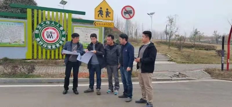 湘潭:?jiǎn)?dòng)校車(chē)(園車(chē))運(yùn)行路線安全管理工作檢查專(zhuān)項(xiàng)行動(dòng) 圖片