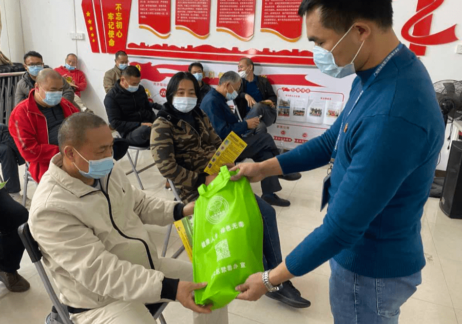 向毒品說(shuō)“不”！江埔街組織校車駕駛員開展禁毒宣傳活動(dòng)