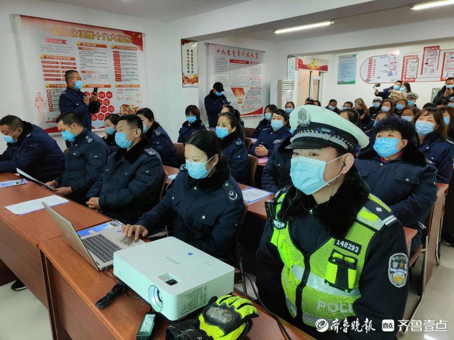 “追本溯源”保學(xué)生交通安全，聊城交警深入校車(chē)企業(yè)開(kāi)展宣傳活動(dòng)