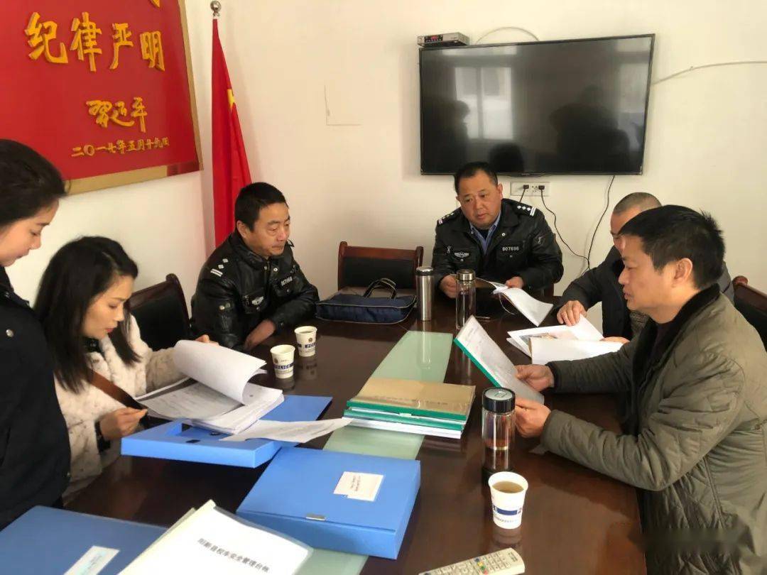 【安全】陽新縣校車辦聯(lián)合陽新交警、交運局開展2021年校車安全管理年終考核工作