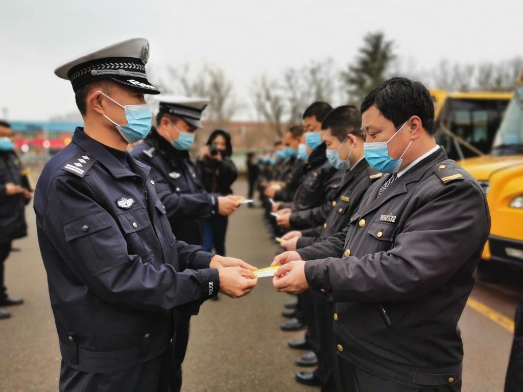 青島：“神獸回籠” 2000余輛溫馨校車全員上崗準備好了