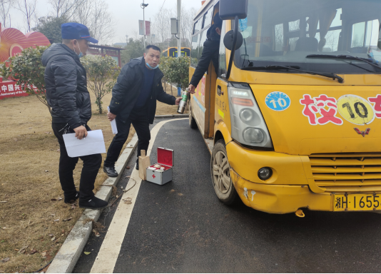 資陽區(qū)迎風(fēng)橋鎮(zhèn):培訓(xùn)+檢查齊心護(hù)衛(wèi)上學(xué)路 圖片4.png