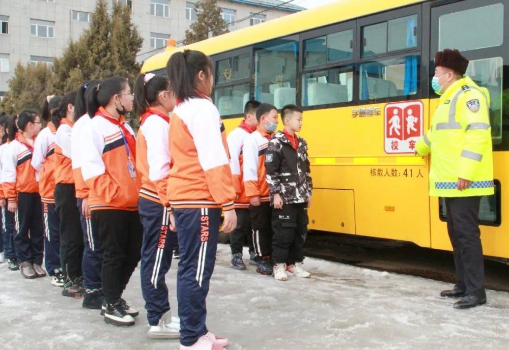 江源區(qū)交警大隊(duì)：加強(qiáng)校車管理，護(hù)航“平安上學(xué)路”