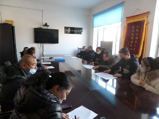 四平交管支隊(duì)開(kāi)展校車(chē)安全管理工作 確保新學(xué)期中小學(xué)生乘車(chē)安全